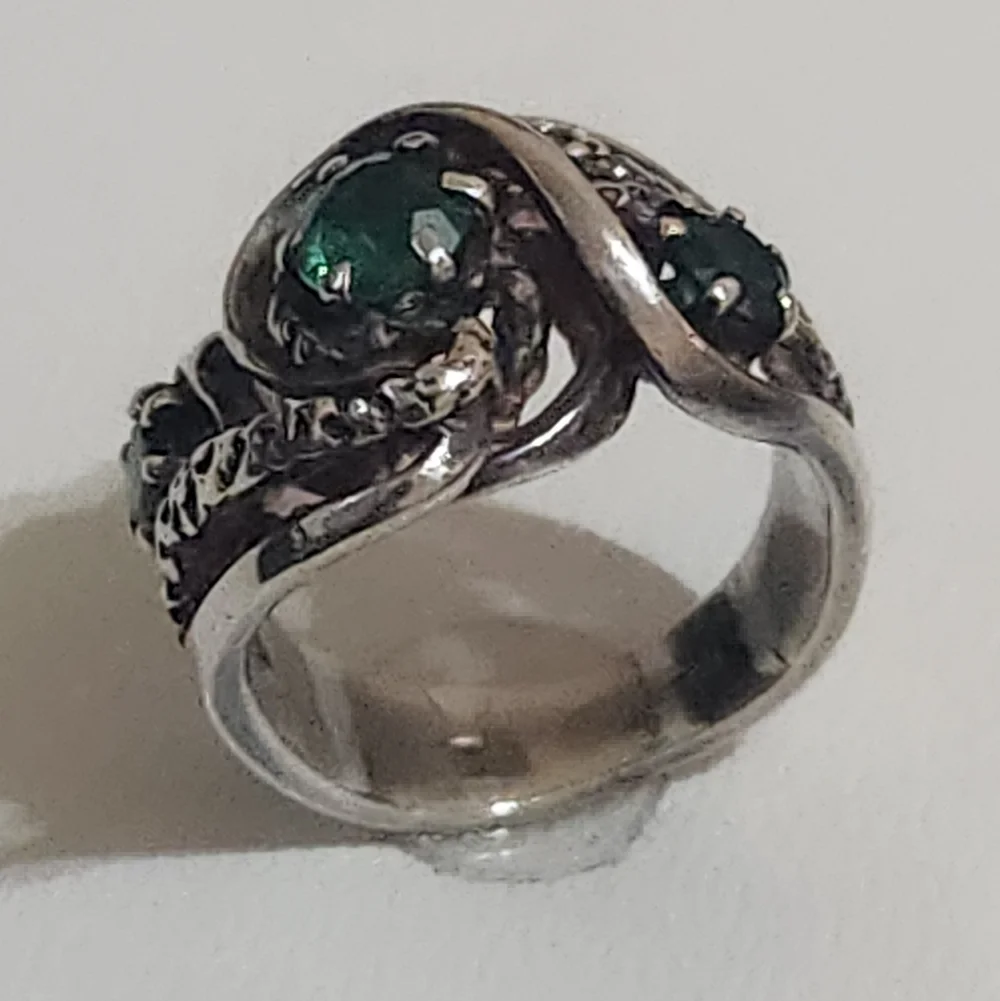 Vintage Sterling Silver Brutalist Ring Green Stones 1970 - Picture 4 of 13